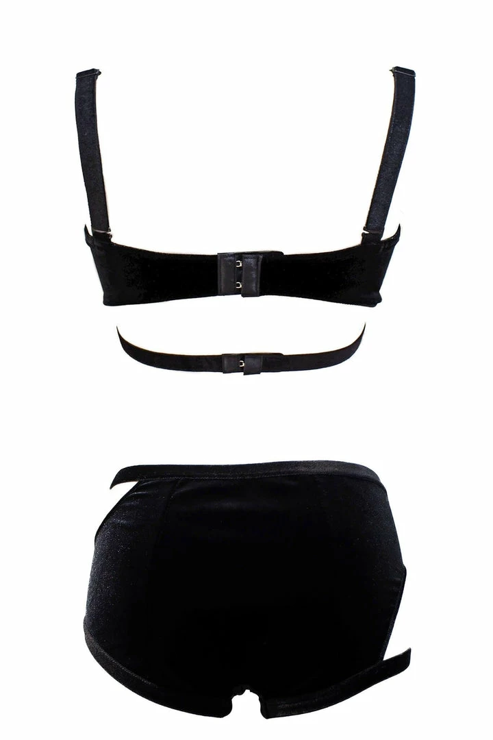 New π₯° K+1% Black Velour Lingerie Set π€© 4 K+1% Black Velour Lingerie Set