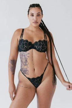 Monique Morin Frisson Micro G-String Lace